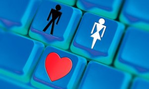Online-dating-keybd